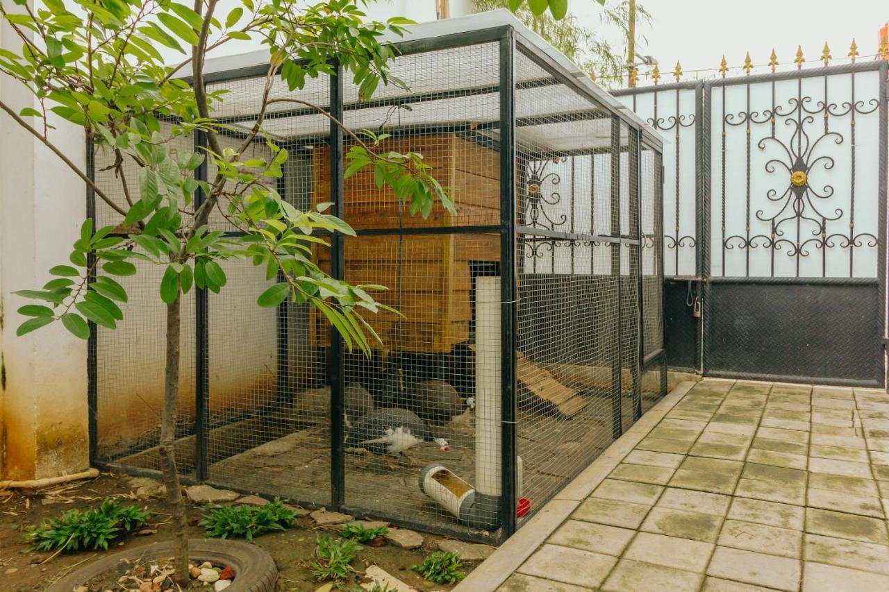 Urbanest Inn House Slipi Джакарта Екстериор снимка