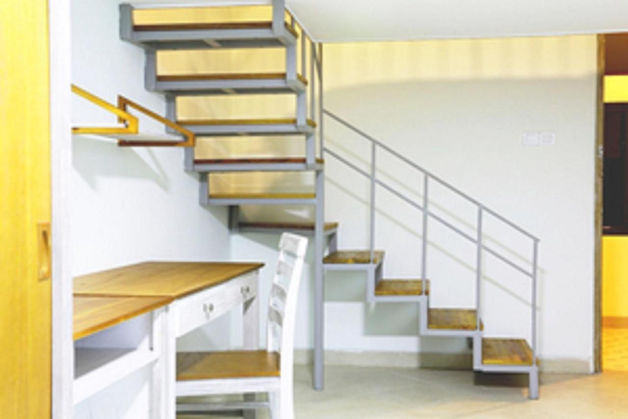 Urbanest Inn House Slipi Джакарта Екстериор снимка